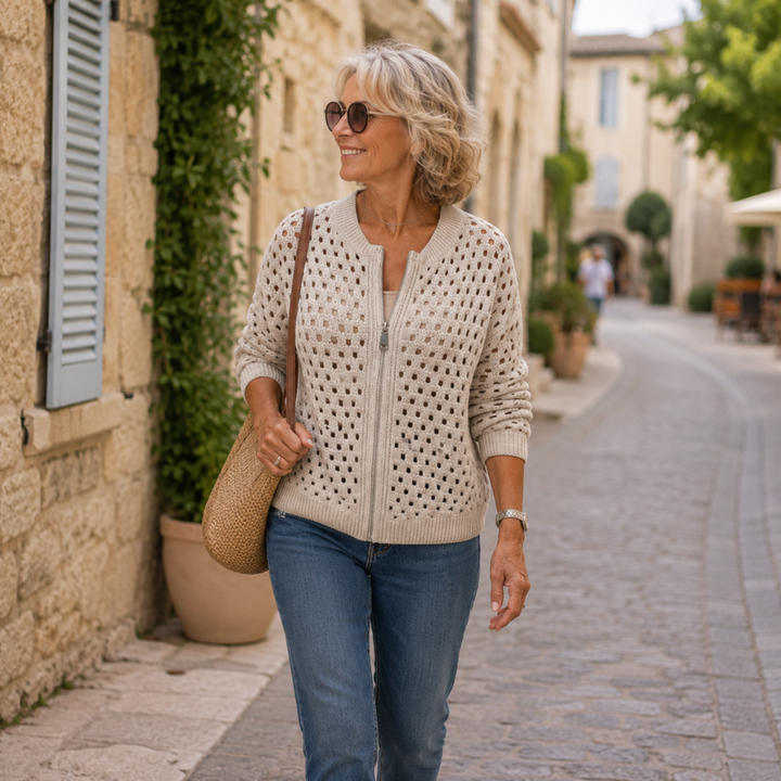 Auriane – Chic Refinement