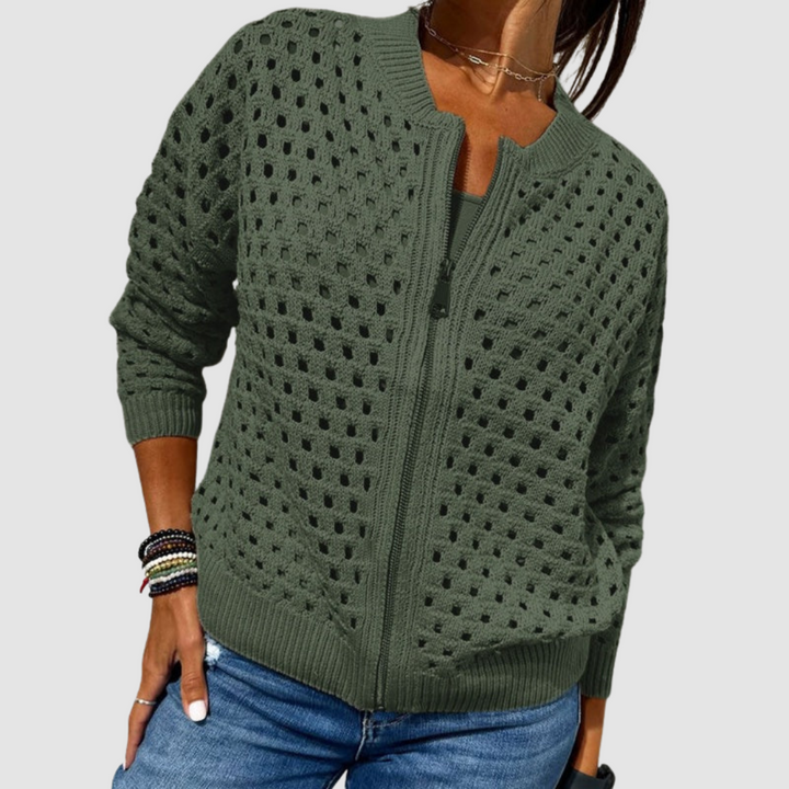 Auriane – Chic Refinement
