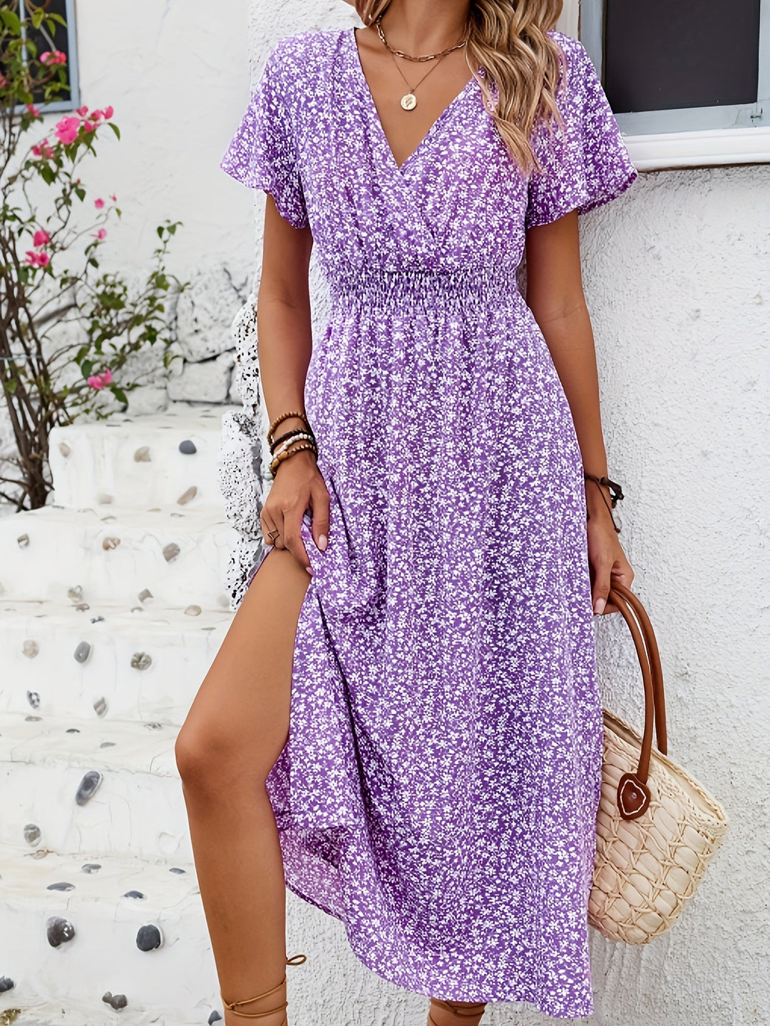 Gina - A Floral Elegance